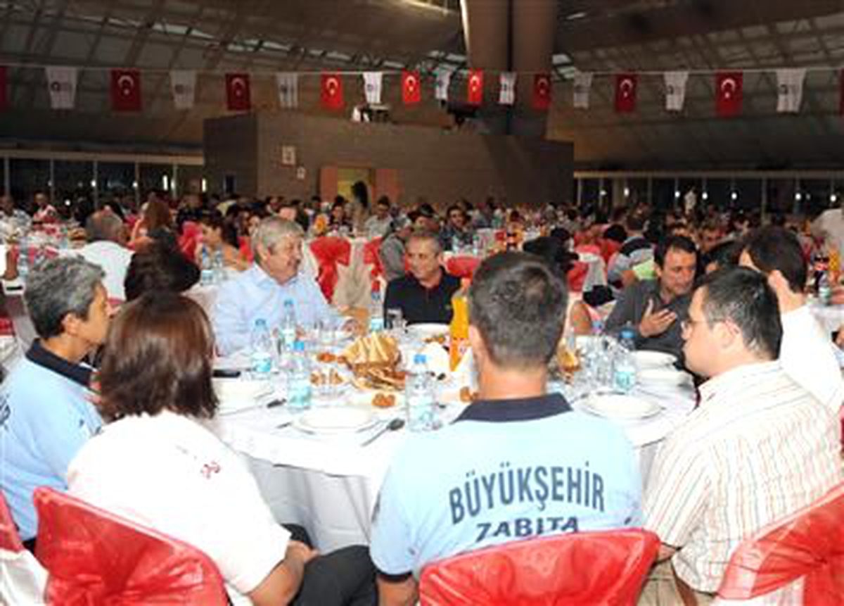Büyükşehir\'de İftar ve Bayramlaşma