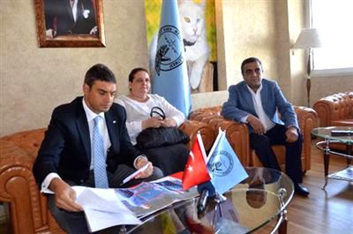 CHP Heyeti; Vanlı\'lar Zor Durumda