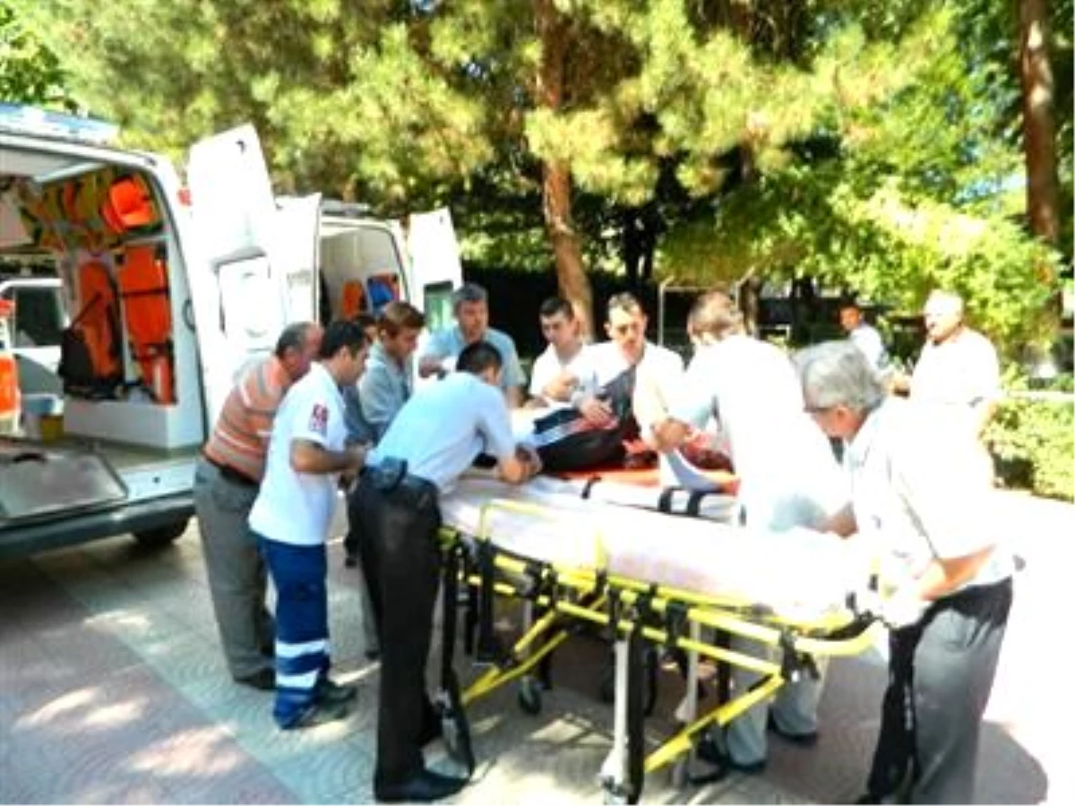 Çorum\'da 3 Ayrı Kazada 13 Kişi Yaralandı