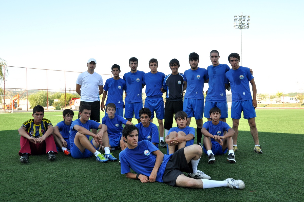 Gölbaşı Belediyespor Gençleri Hırs Küpü