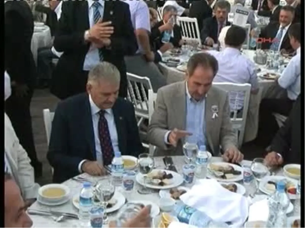 Hoşgörü İftarında Terör Şiirlerle Kınandı