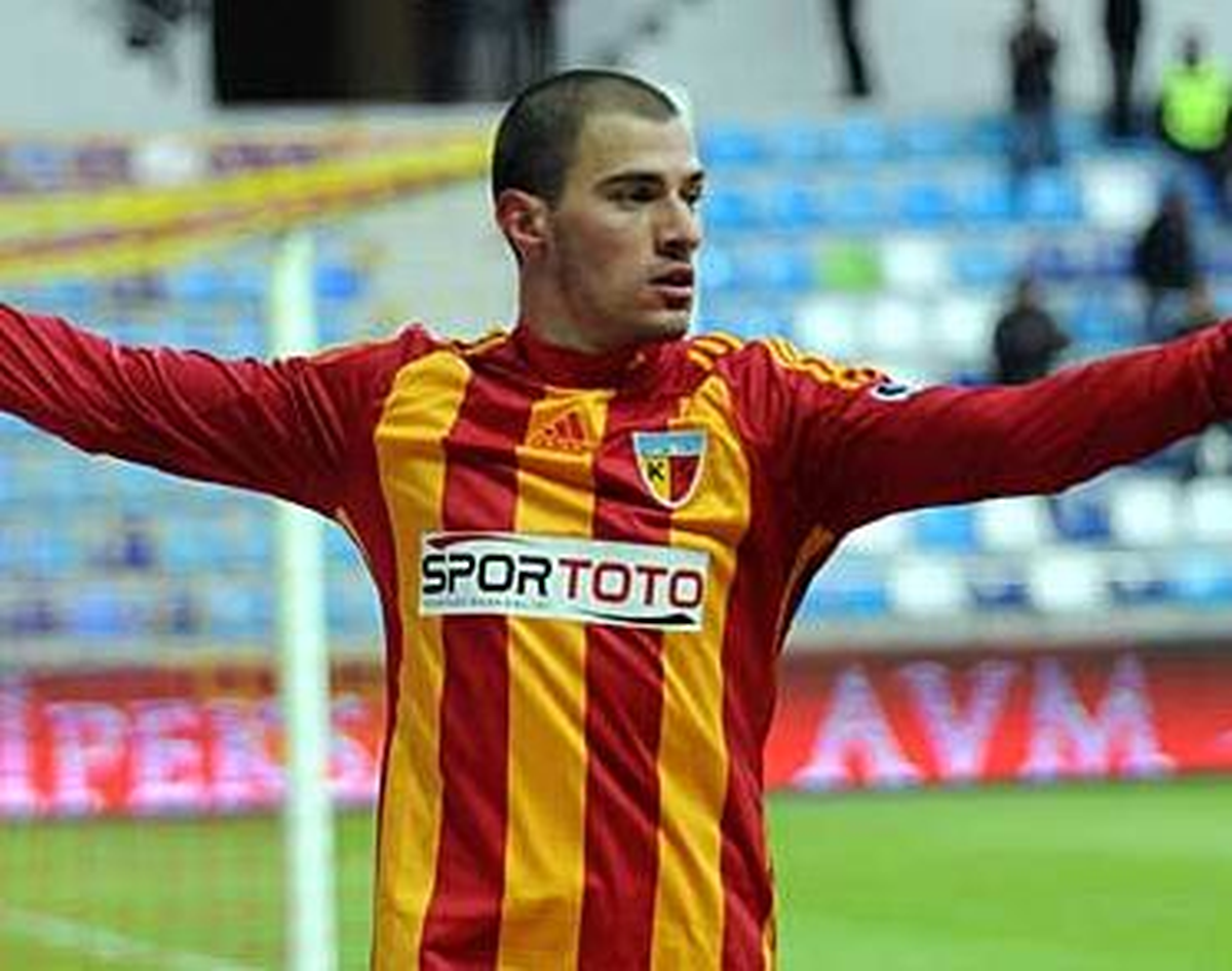 Kayserispor Troisi ile Sözleşmeyi Feshetti