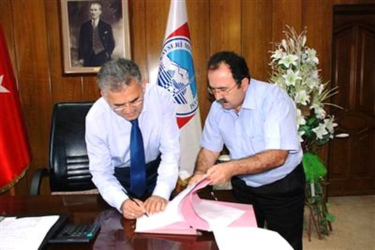 Melikgazi Çalışanları Maaşları ile İkramiyelerini Aldı