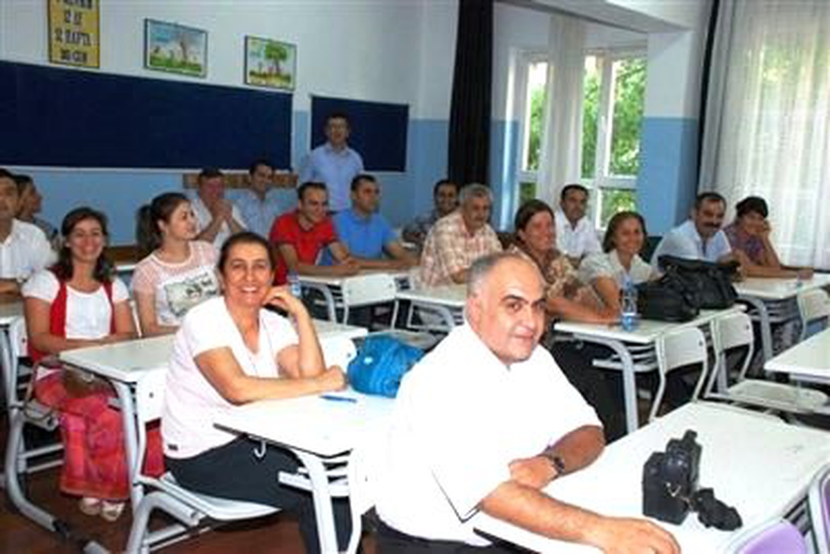 Norm Fazlası Öğretmenlere Okul Öncesi Öğretmenliği Kursu