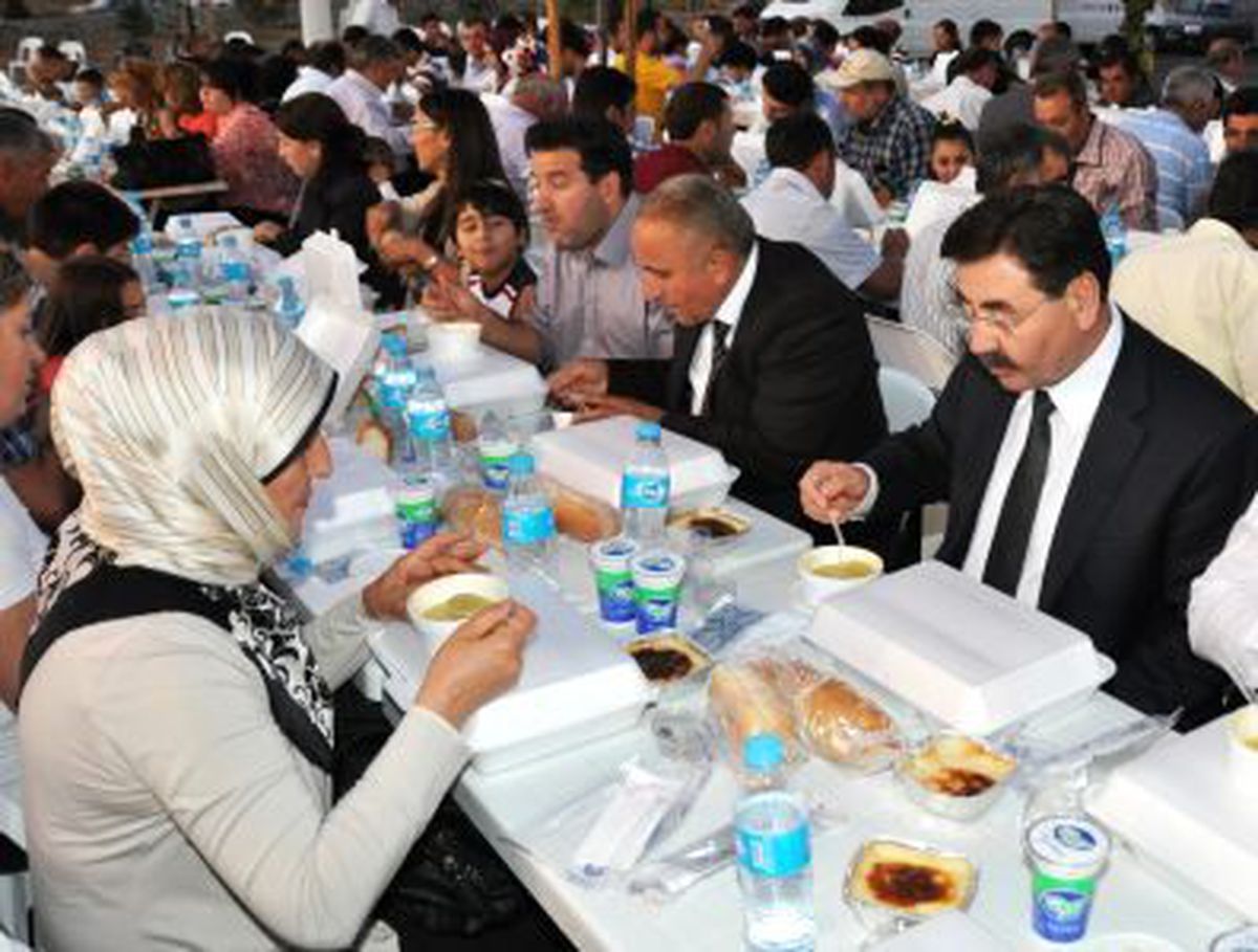 Odabaşı\'ndan Personele İftar