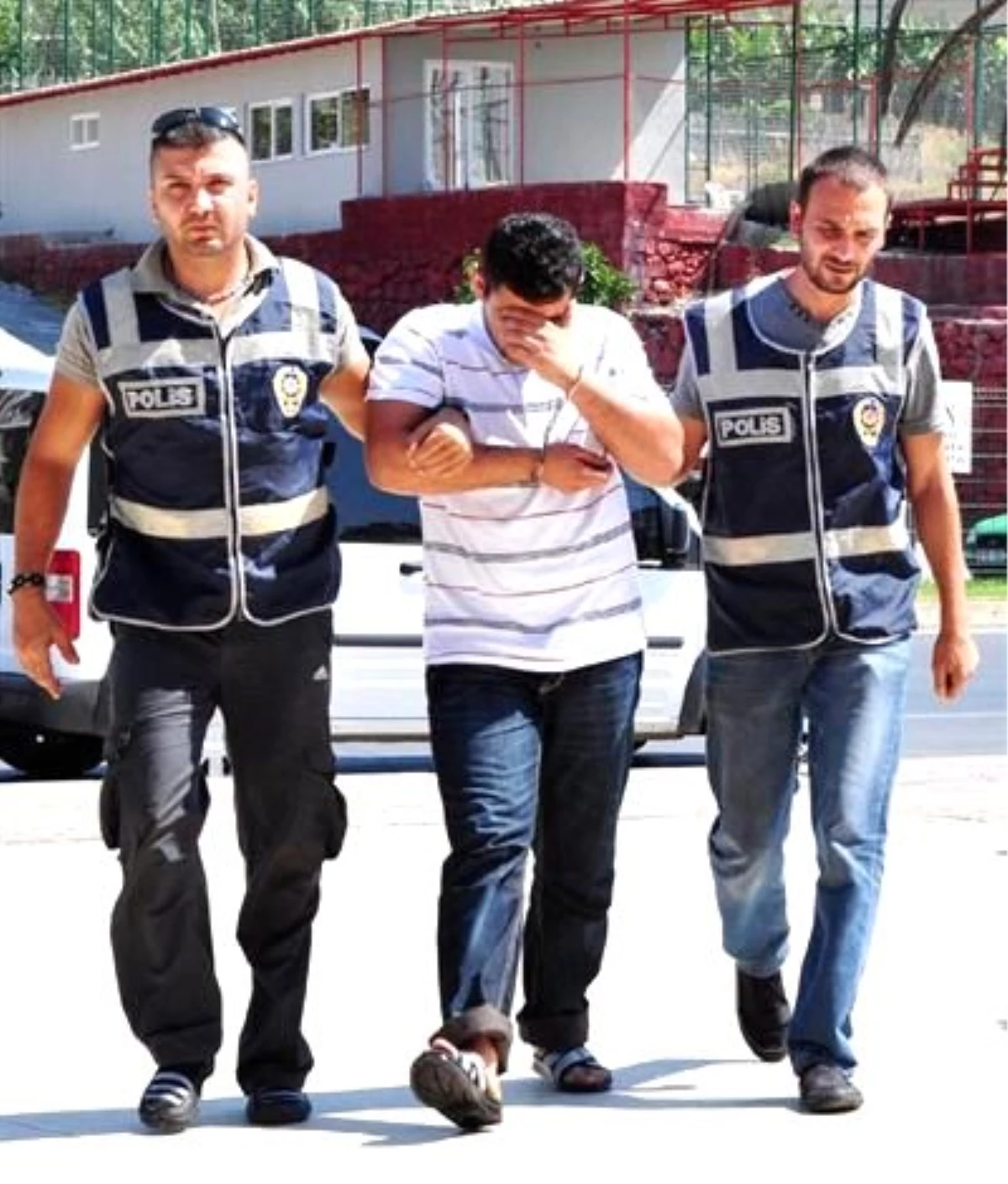 PKK Üyesi Olduğu İddiasıyla Aranan Fırıncı Tutuklandı