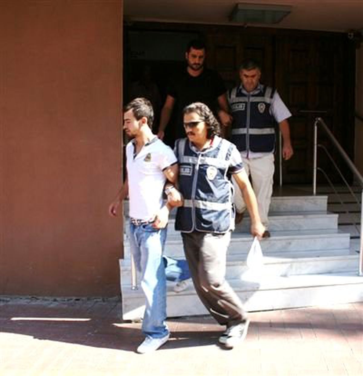 Sanal Casuslar Serbest Bırakıldı