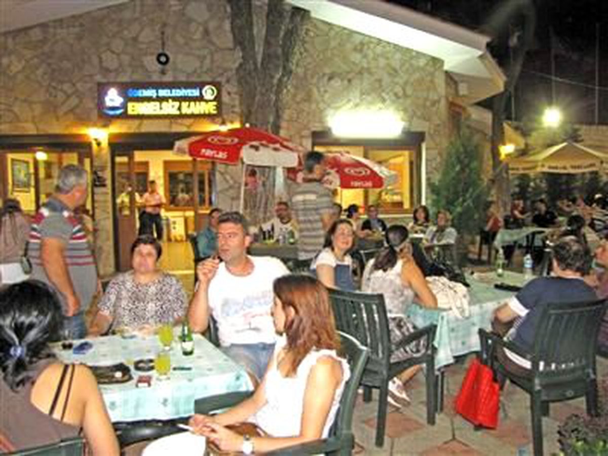 Sanat Sokağı\'nda Kanun ve Ney Dinletisi