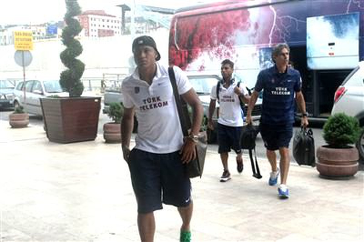 Trabzonspor Karabükspor Maçı İçin Ankara\'ya Gitti
