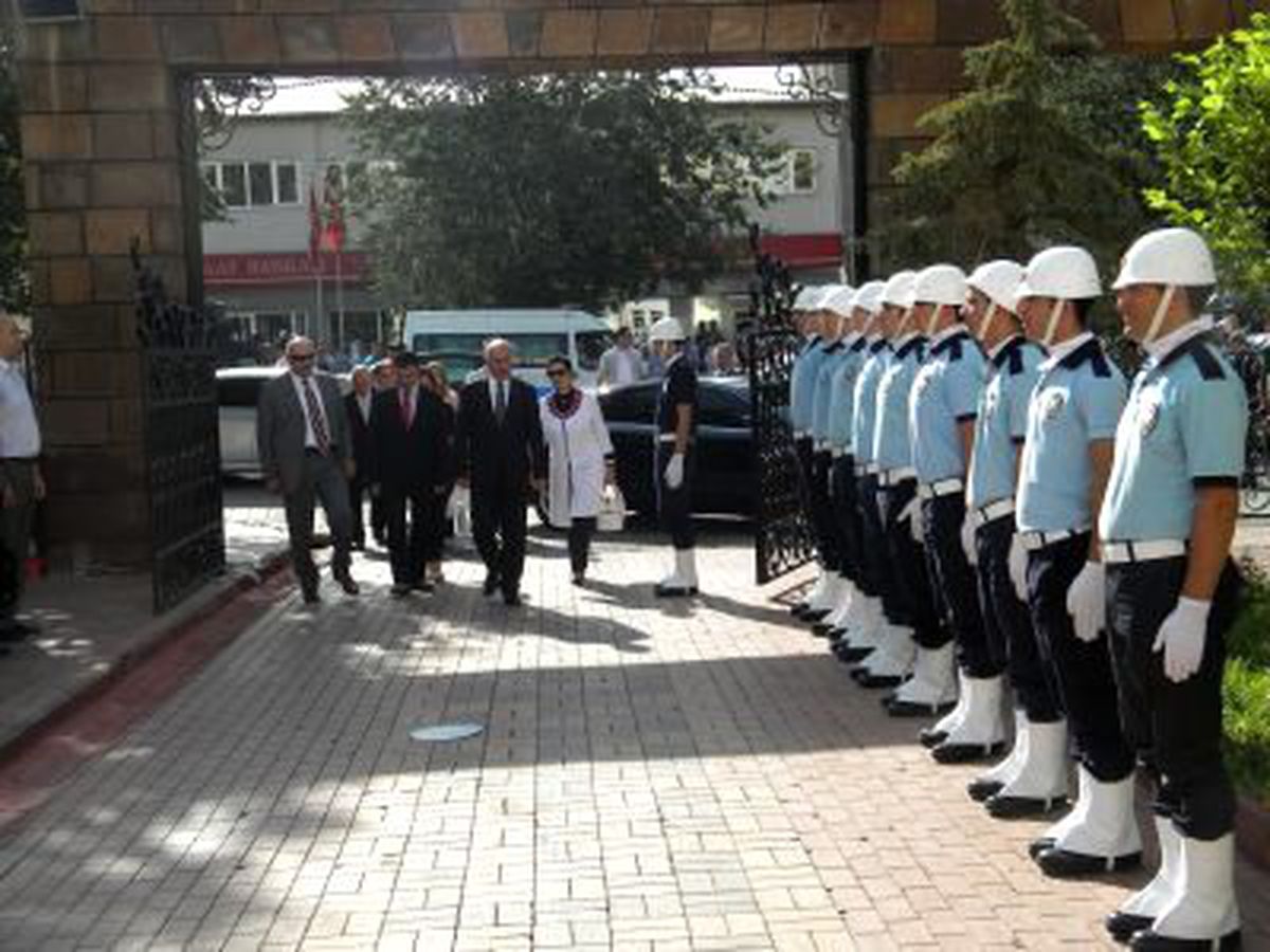 Vali Ahmet Pek Göreve Başladı