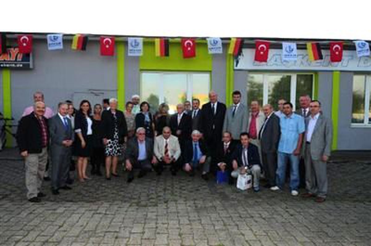 Bağcılar Belediyesi\'nden Hamm\'da İftar Sofrası