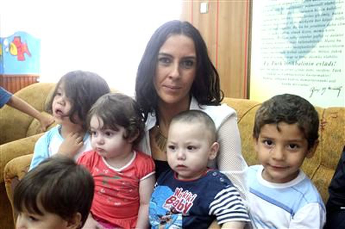 Bahadır Otomotiv Bayram Öncesi Çocukları Sevindirdi