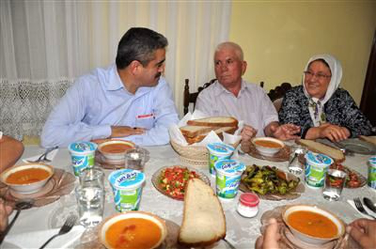 Başkan Alıcık, Atılgan Ailesine Konuk Oldu