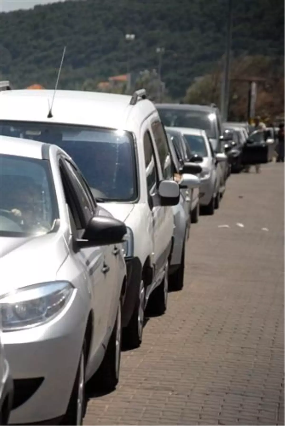 Bayram Kuyruğu 4 Kilometreyi Buldu