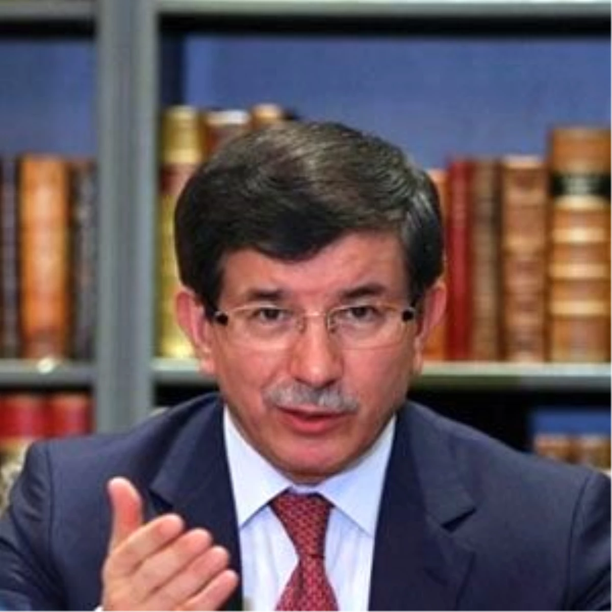 Davutoğlu, Lübnan Parlamentosu Başkanı Berri\'yi Aradı