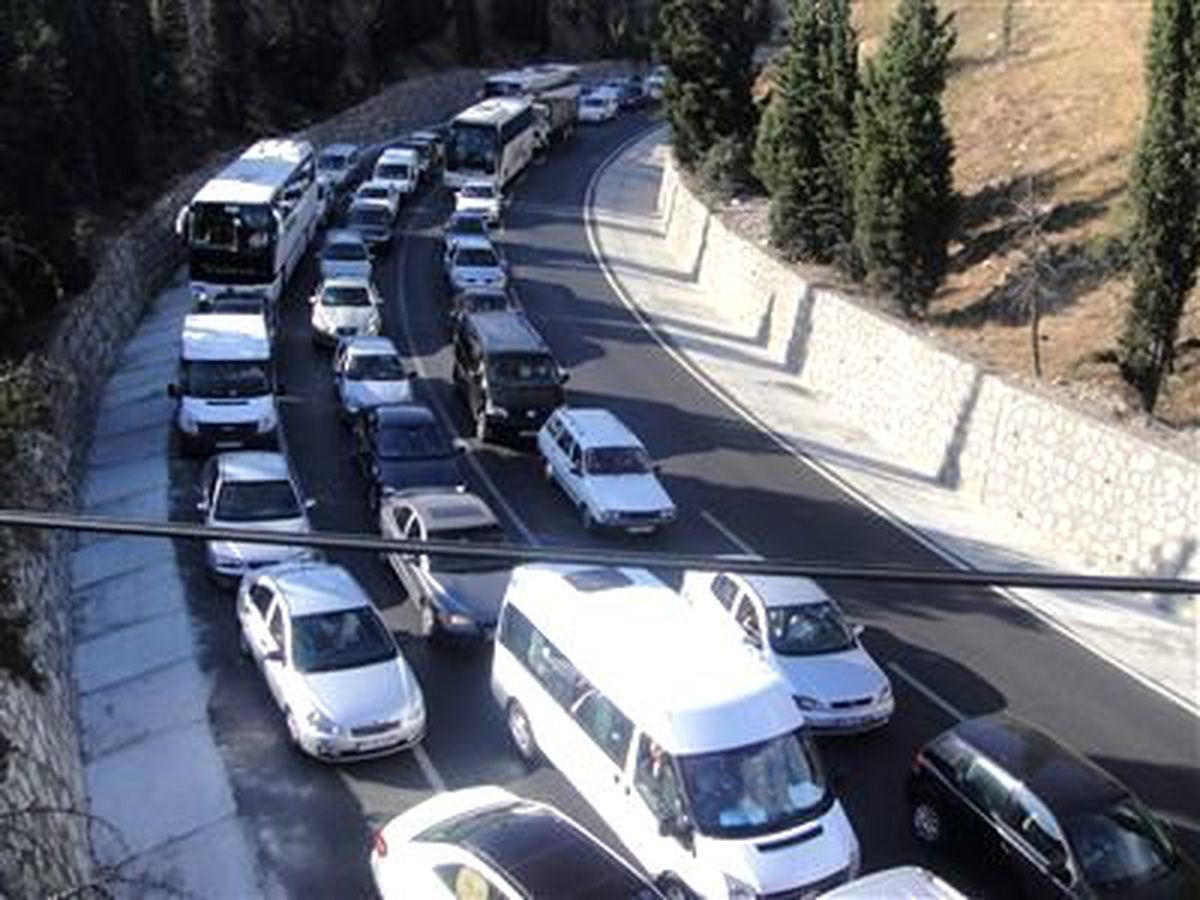 Eskihisar\'da 10 Kilometrelik Araç Kuyruğu Oluştu