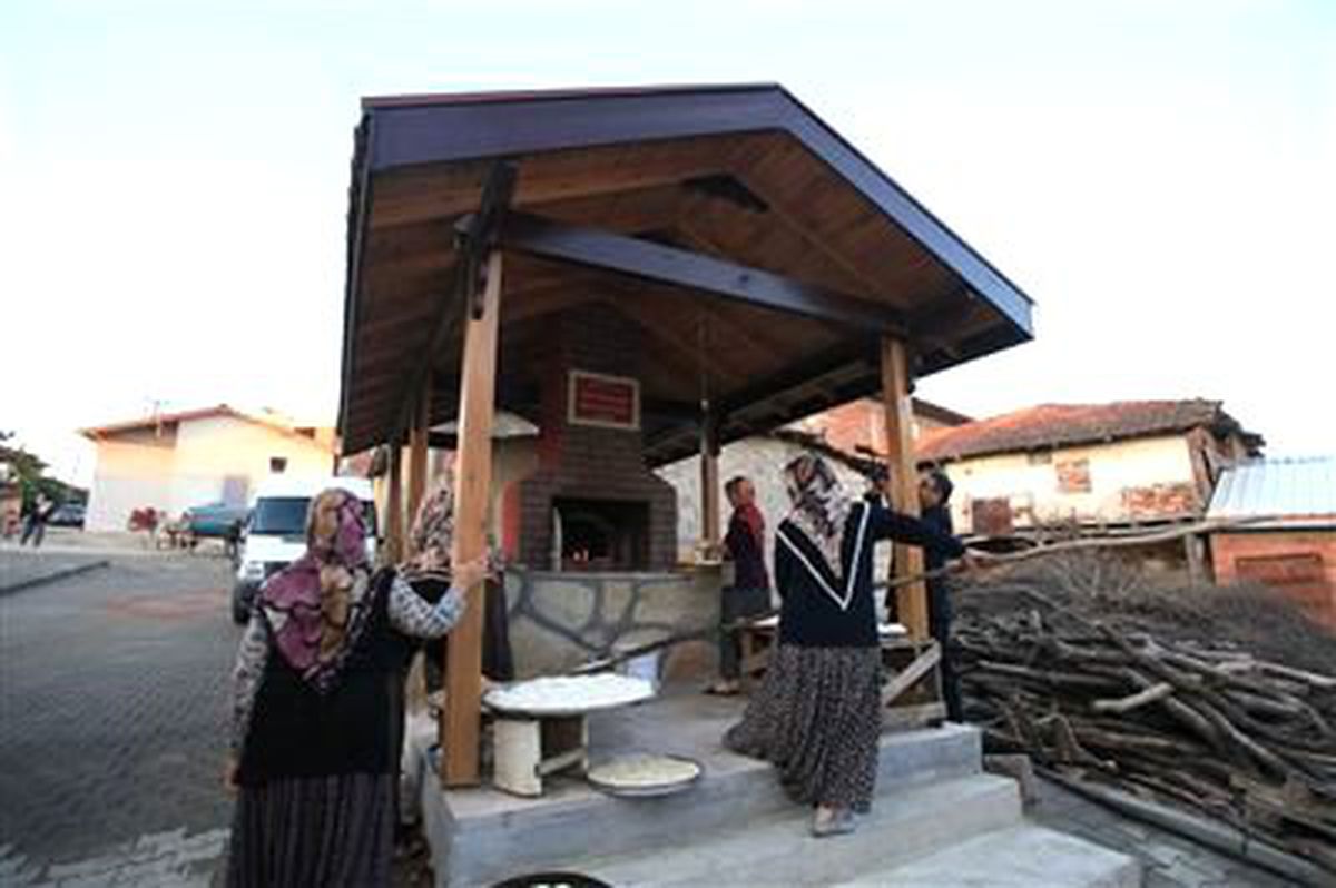 Köy Fırınları Bayram İçin Yandı