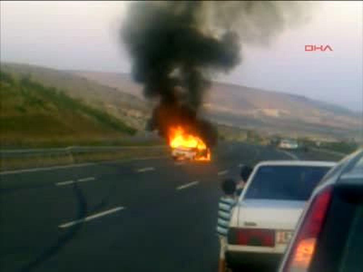Lpg\'li Otomobil Alev Topuna Döndü