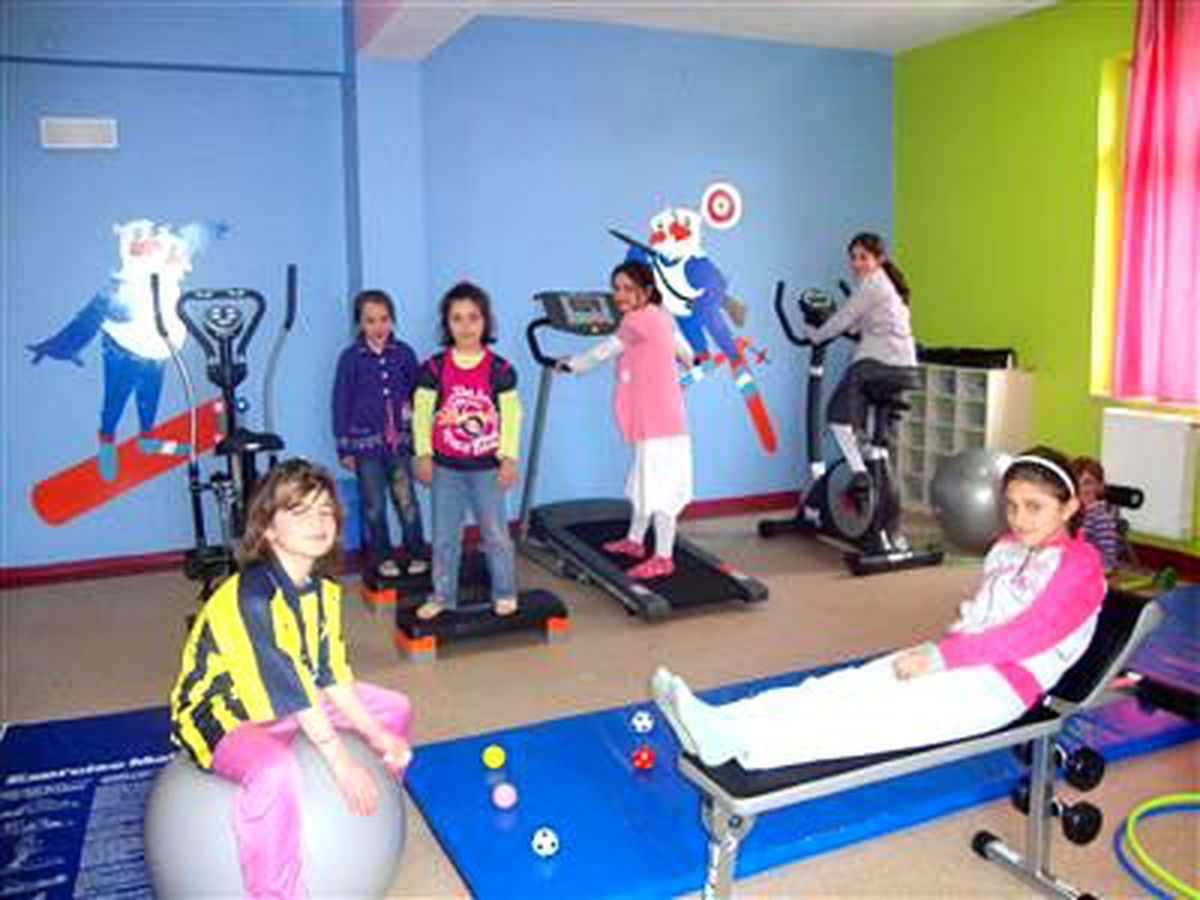 Pazaryolu\'nda Umuda Yolculuk