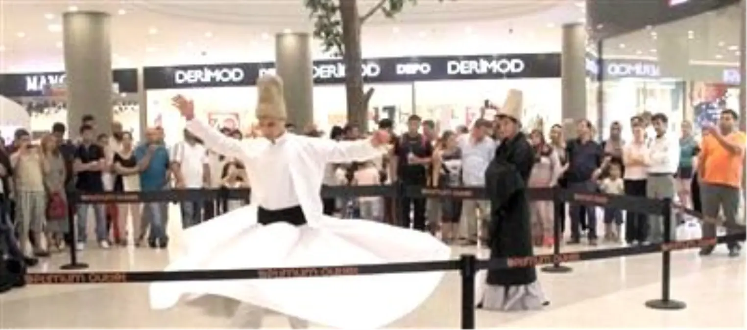 Semazenlerle "Coşkulu" Ramazan