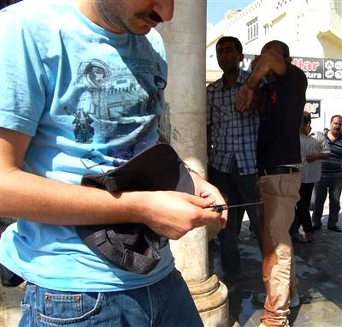 Sivil Polislere Bıçaklı Mukavemet