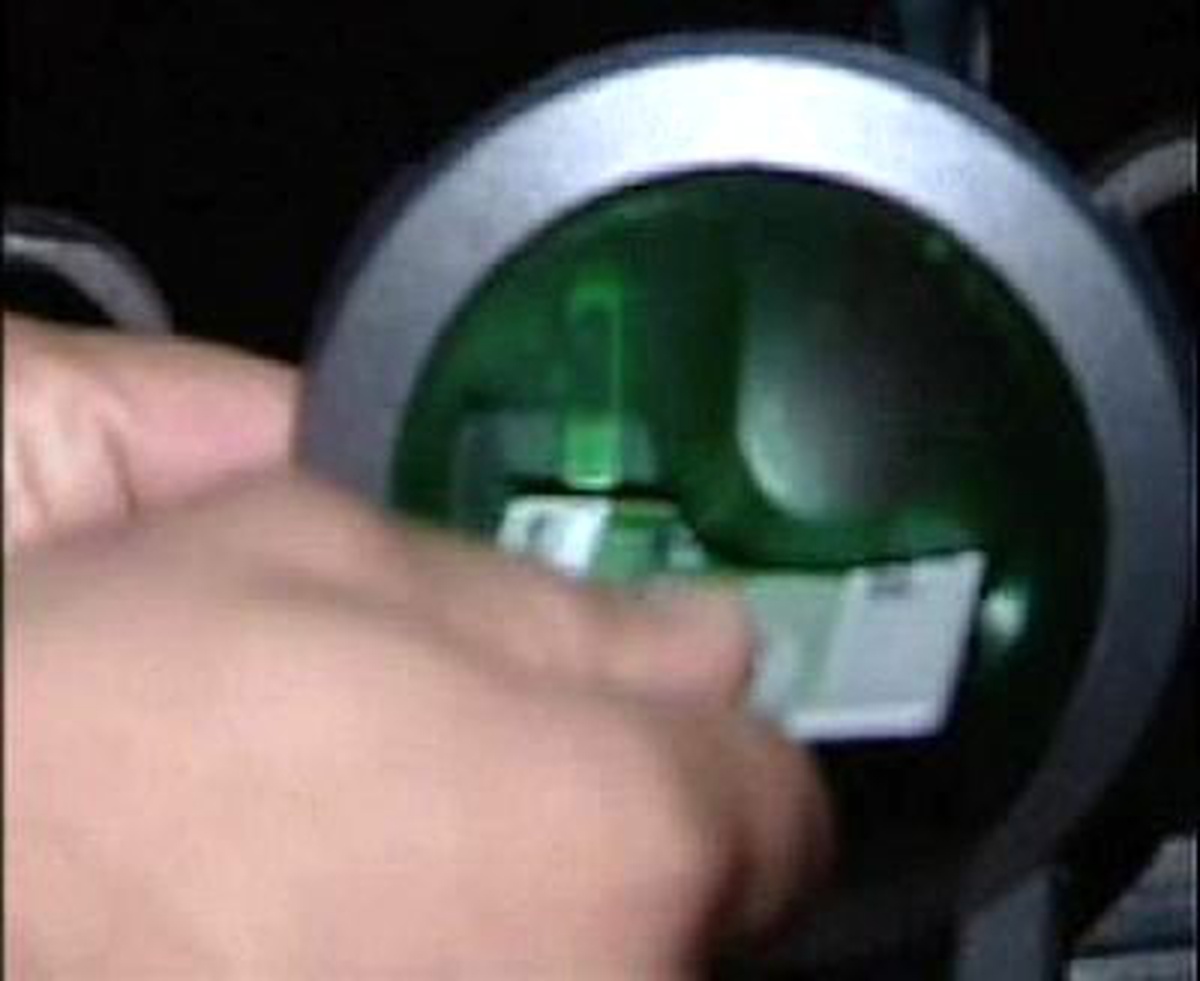 Bankamatik Dolandırıcıları Güvenlik Kamerasında