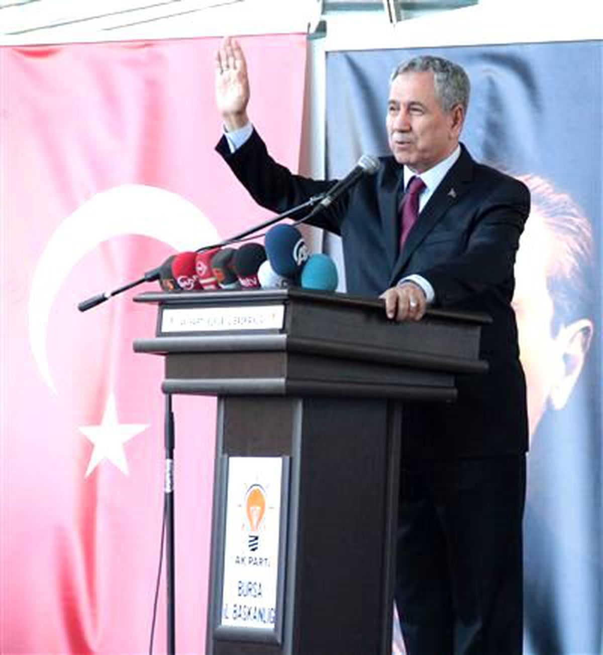 Başbakan Yardımcısı Arınç, Teröristlerle Buluşan BDP\'ye Sert Çıktı