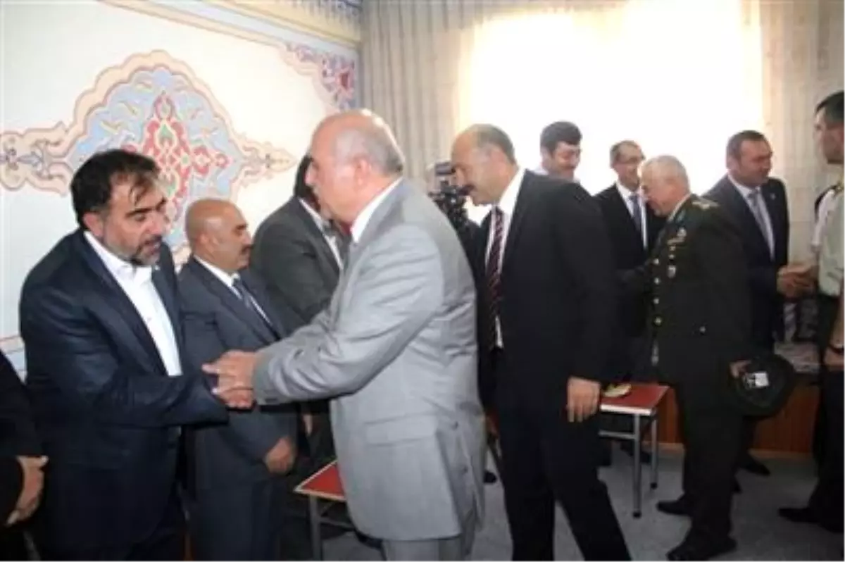 Bayburt\'ta Geleneksel Bayramlaşma