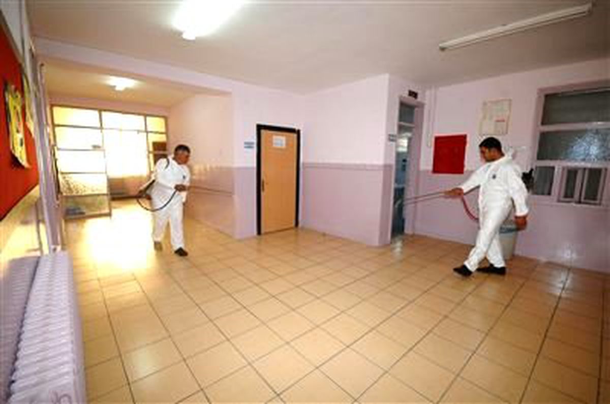 Büyükşehir 120 Okulu İlaçladı