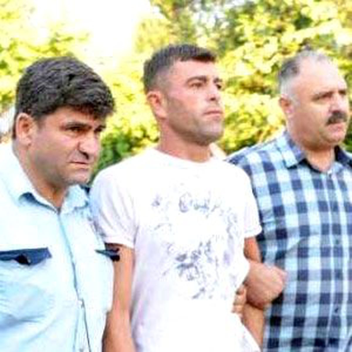 Çılgın Aşık Sevdiği Kızın Ailesini Rehin Aldı