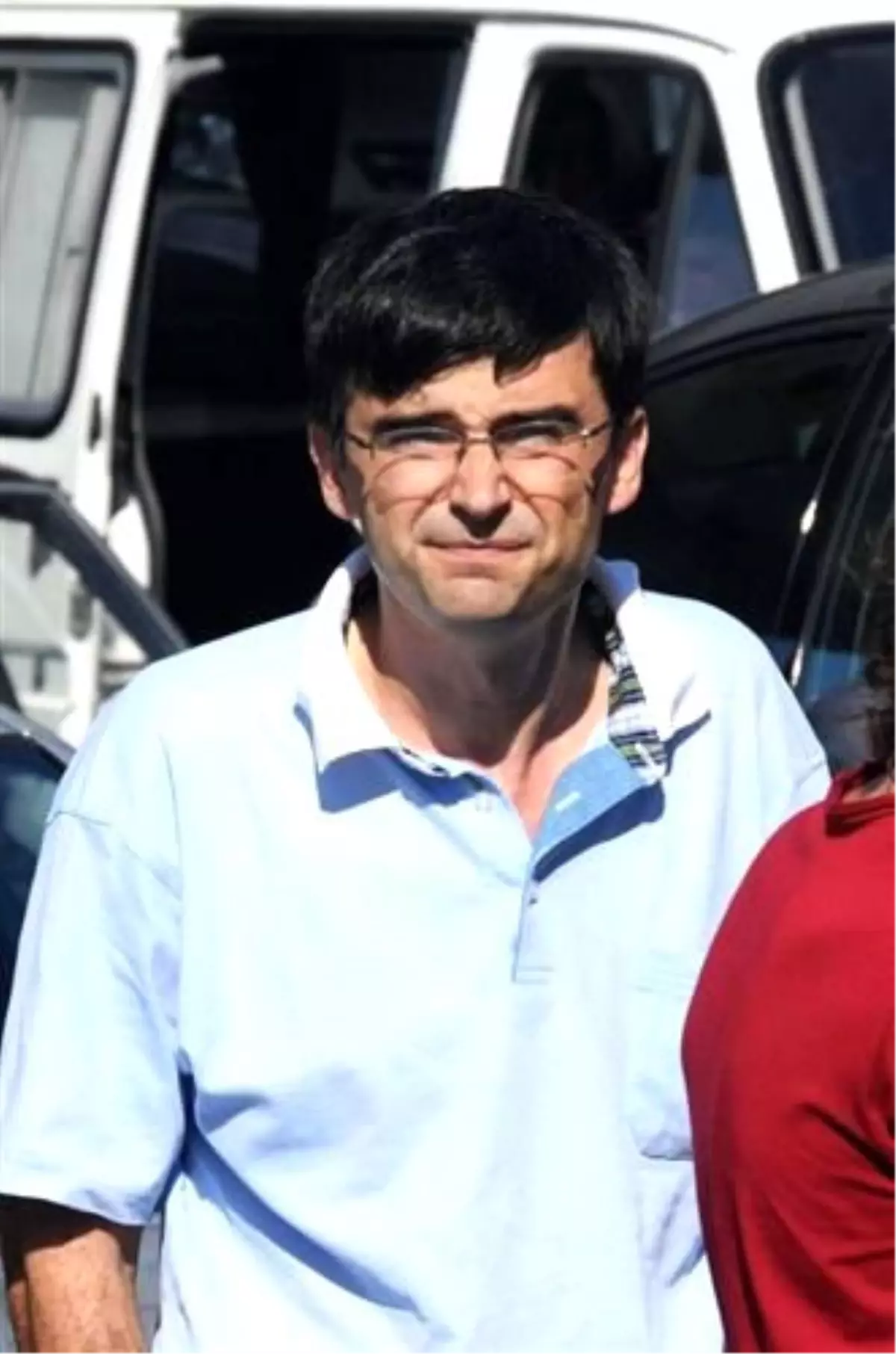 \'Cüzdanım Çalındı\' Dedi, Feribotu Bekletti