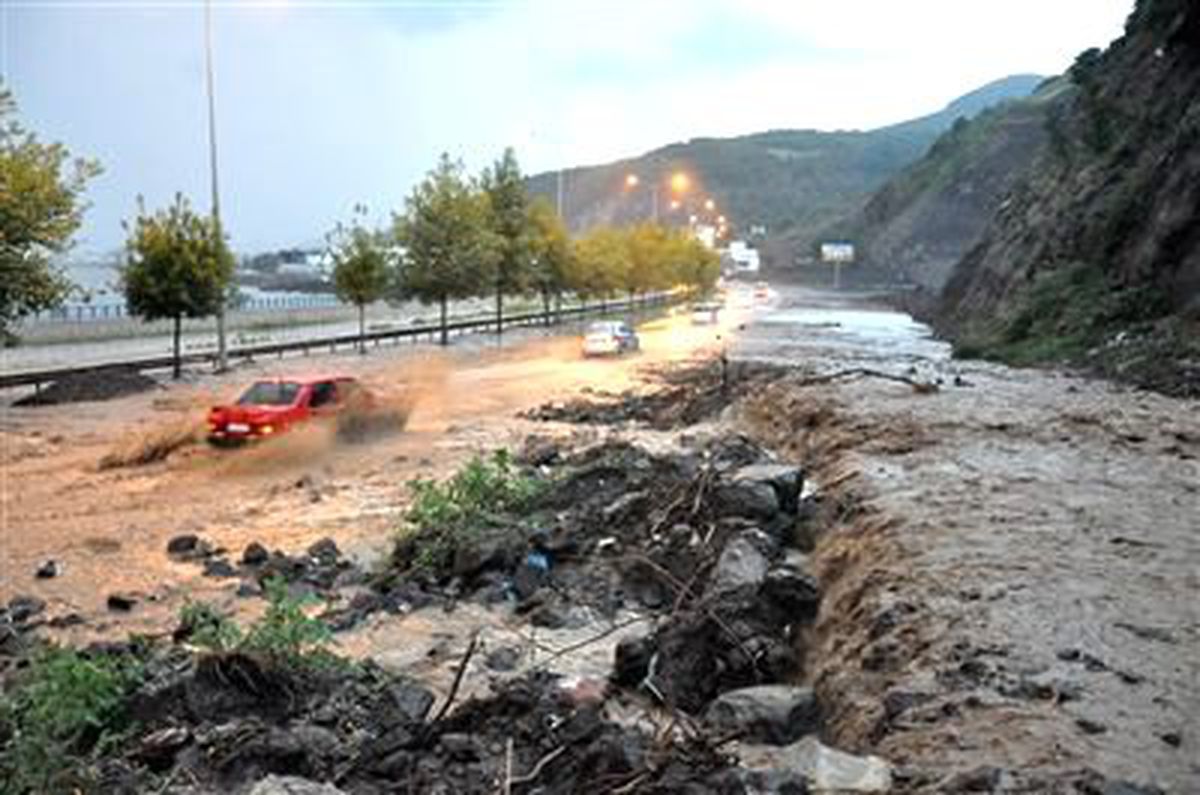 Samsun-Ordu Yolu Trafiğe Kapandı