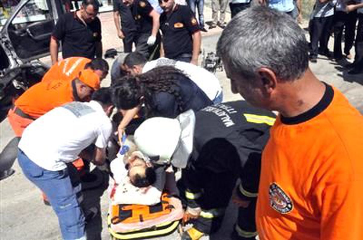 Düğün Davetiyelerini Dağıtamadan Kazada Öldü