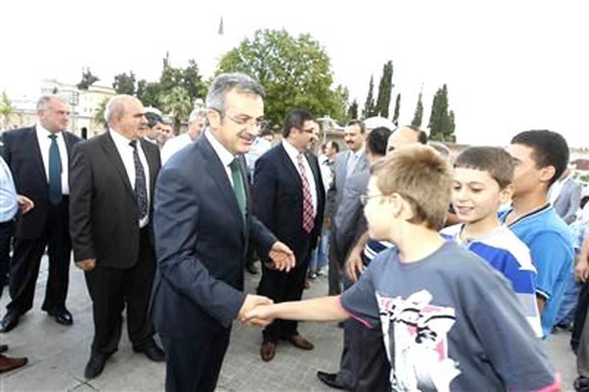 Gebze Kent Meydanı\'nda Bayramlaşma