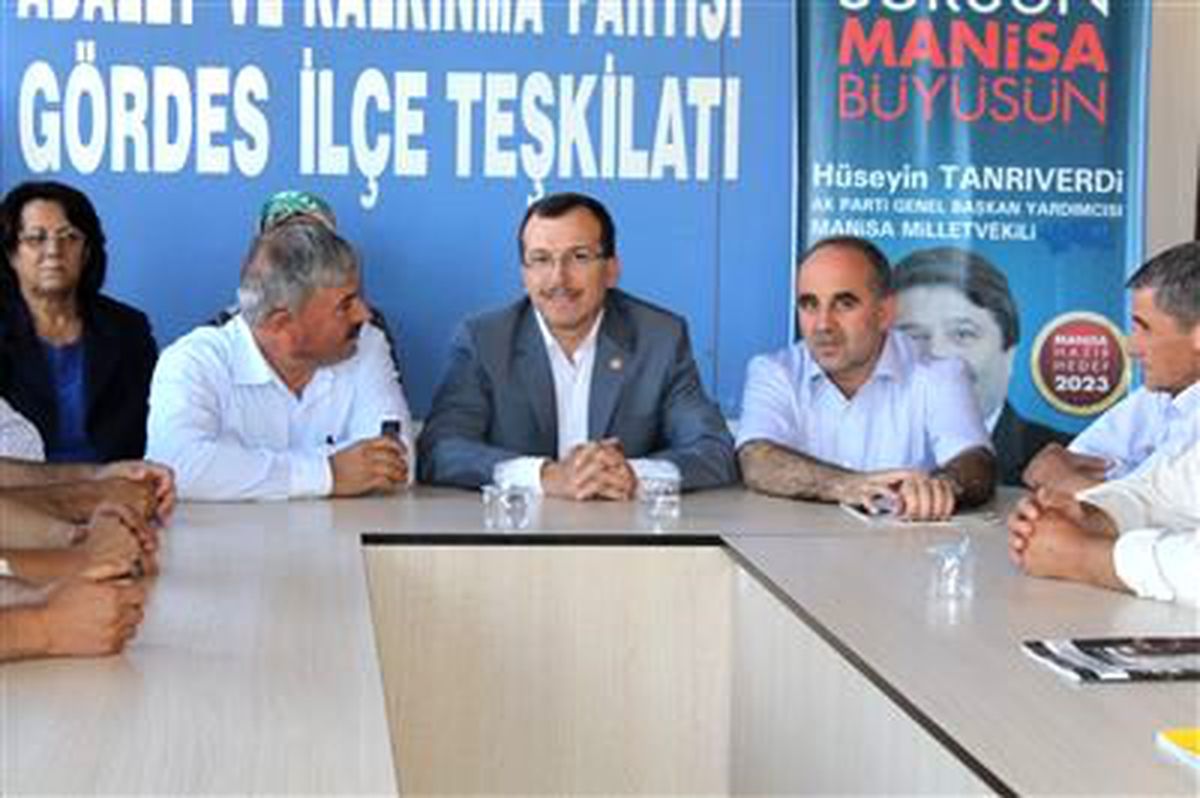 Gördes AK Parti\'de Bayramlaşma