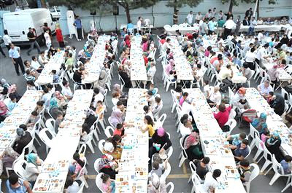 İki İlçe Halkı Tek Sofrada Buluştu