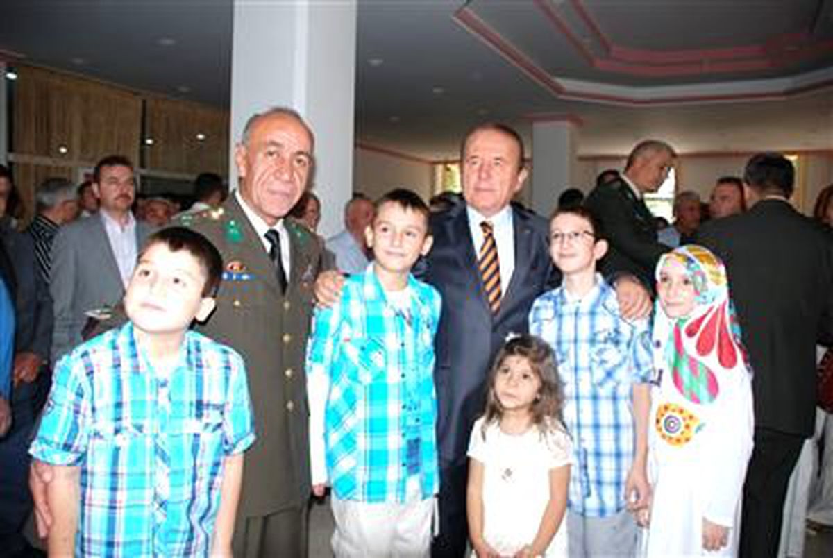 Isparta\'da Protokol Bayramlaştı