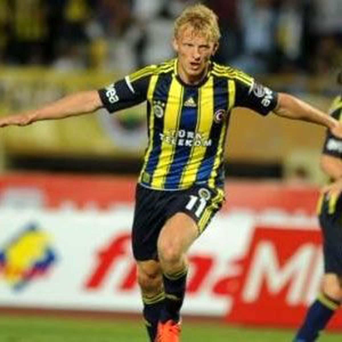Kuyt\'ın Golü İzmir\'i Karıştırdı