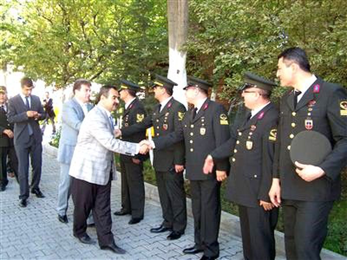 Korkuteli\'de Protokol Bayramlaştı