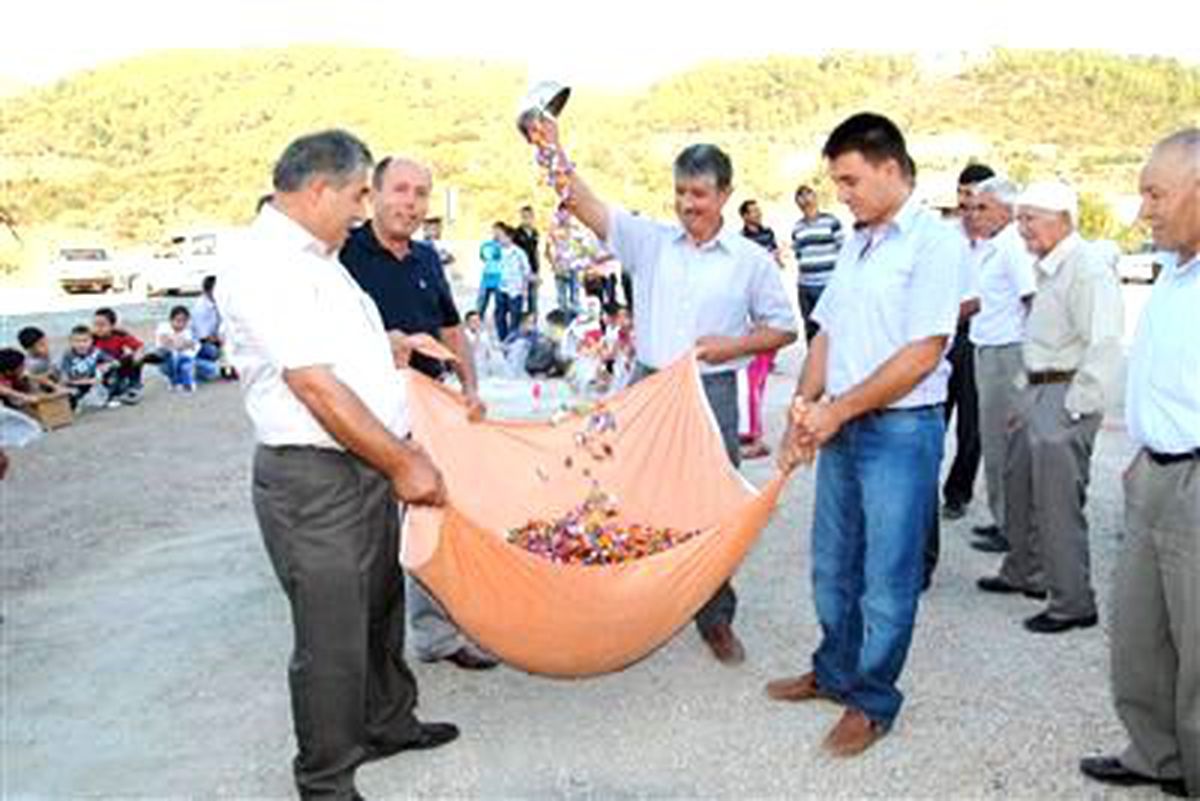 Kumluca\'da "Amin Duası" Geleneği