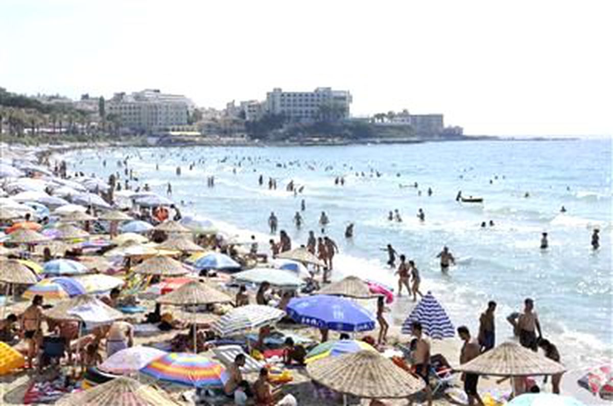Kuşadası\'nda Bayram Hareketliliği