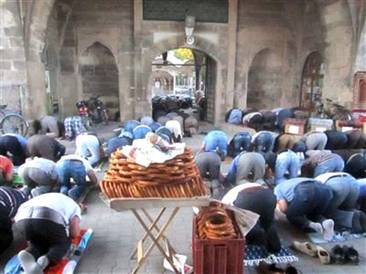 Lüleburgaz\'da Bayram Namazı