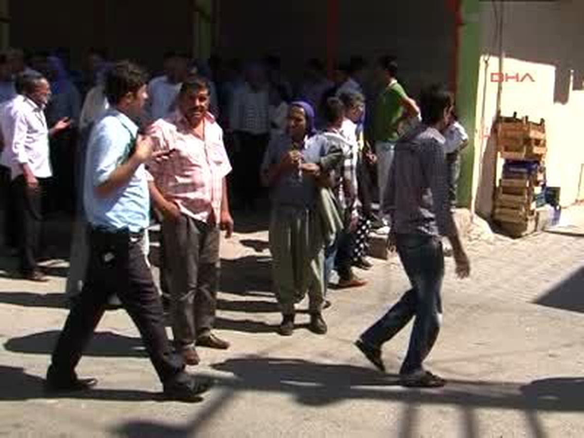 Şanlıurfa\'da Akraba Kavgası 3 Yaralı