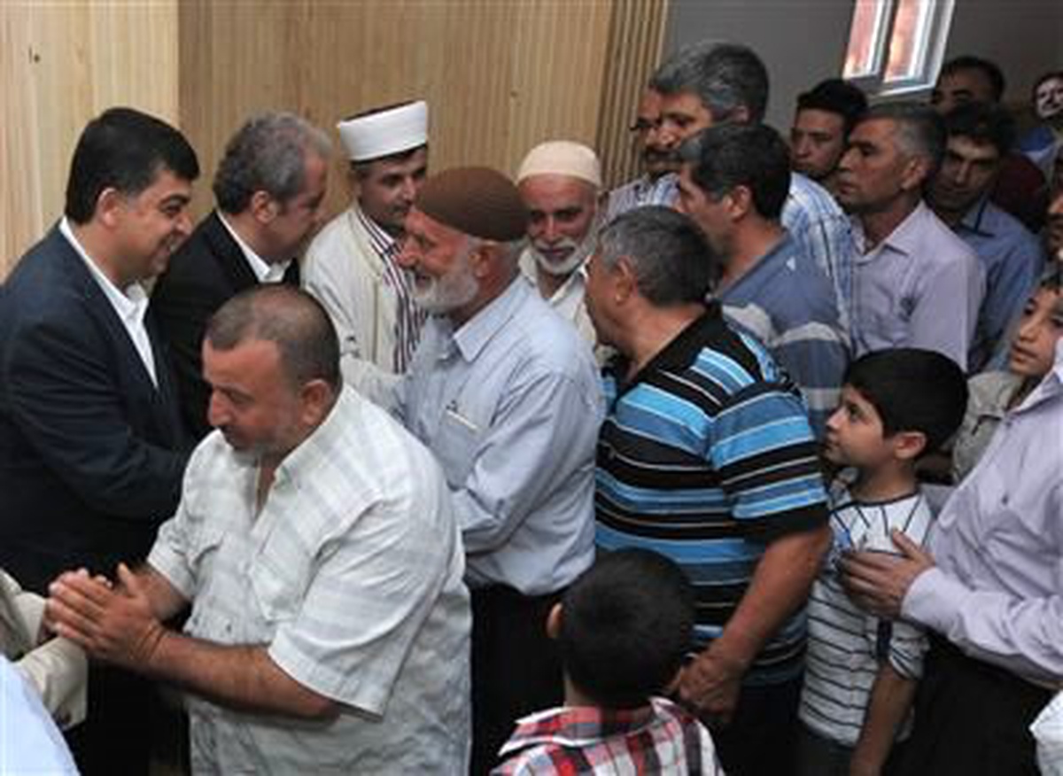 Vekil Tayyar ve Başkan Fadıloğlu Bayram Namazında