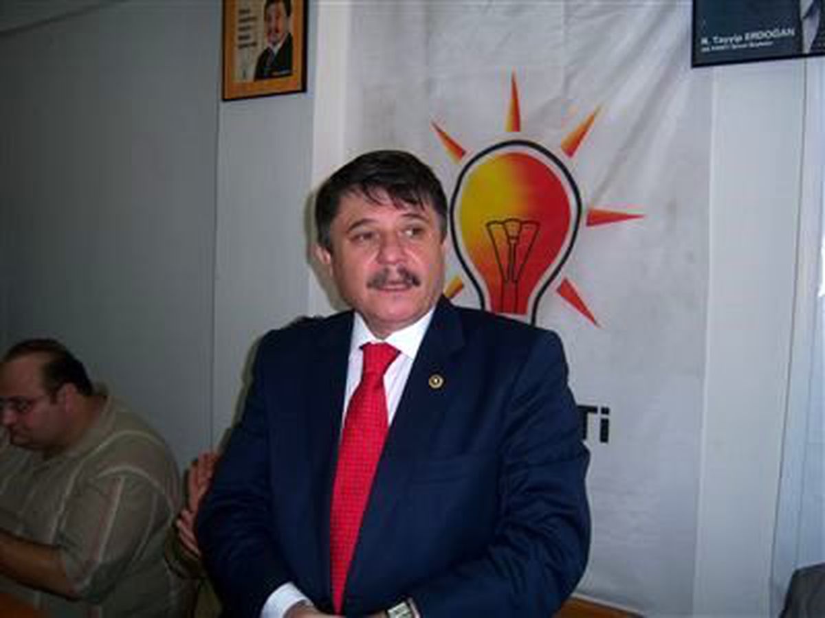 AK Parti İlçe Teşkilatında Bayramlaşma Töreni Yapıldı