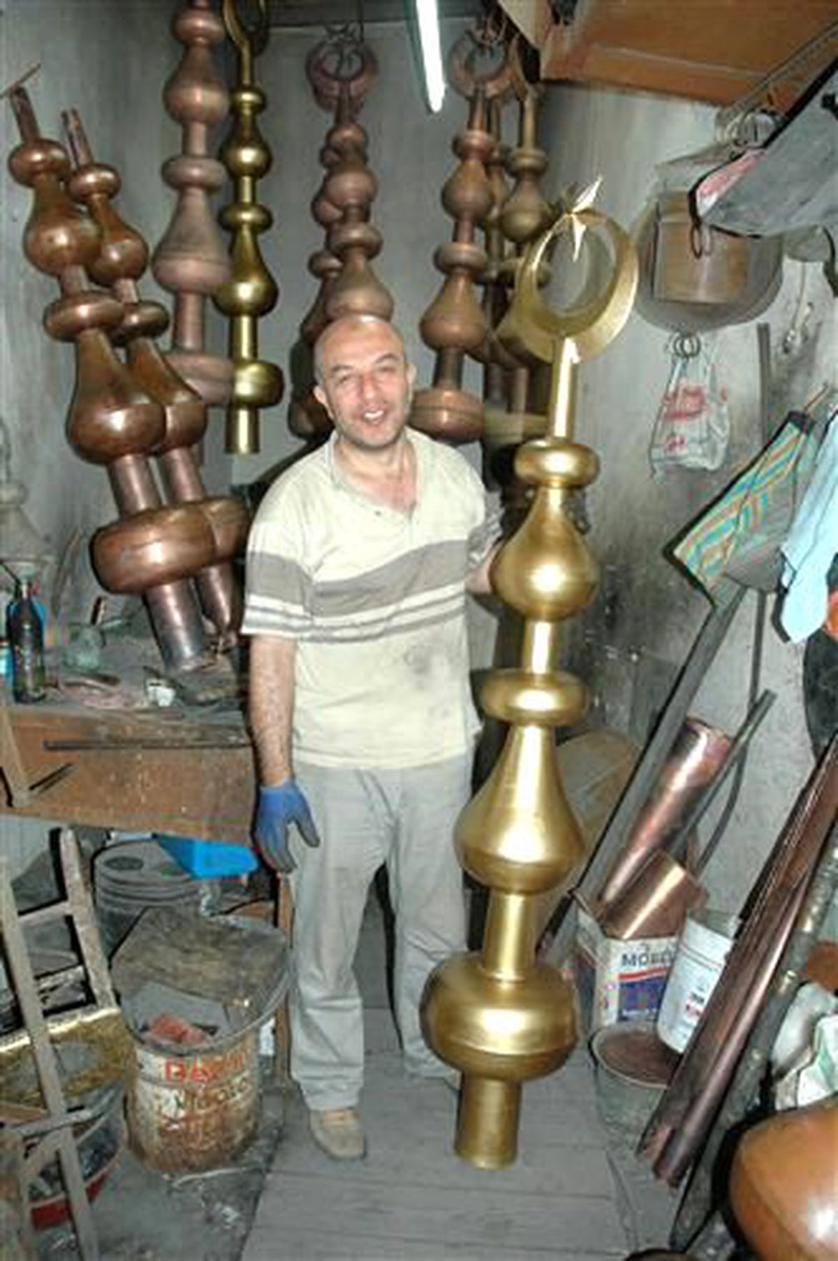 Alemcilik Mesleğini Yaşatmaya Çalışıyor