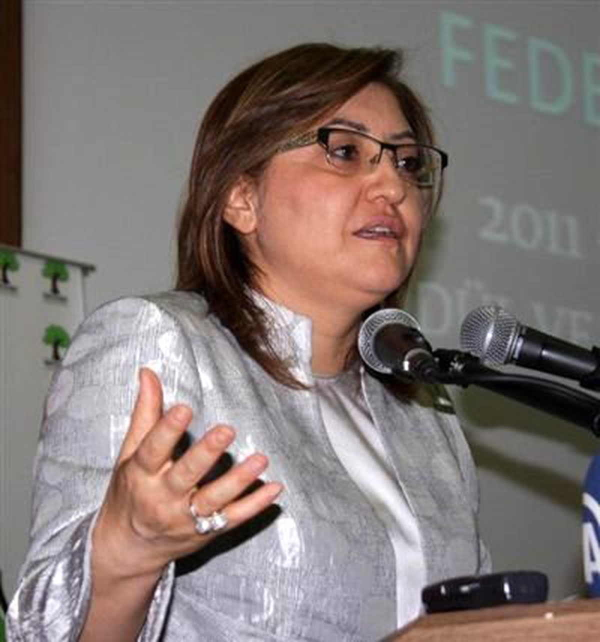 Bakan Fatma Şahin\'den Kışanak\'a: Anne Olarak Ne Hissettin?
