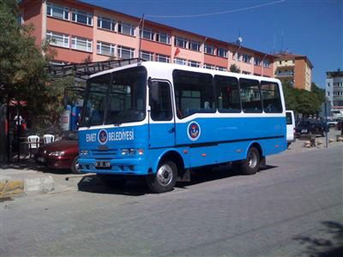 Beykoz Belediyesi\'nden Emet\'e Otobüs Yardımı