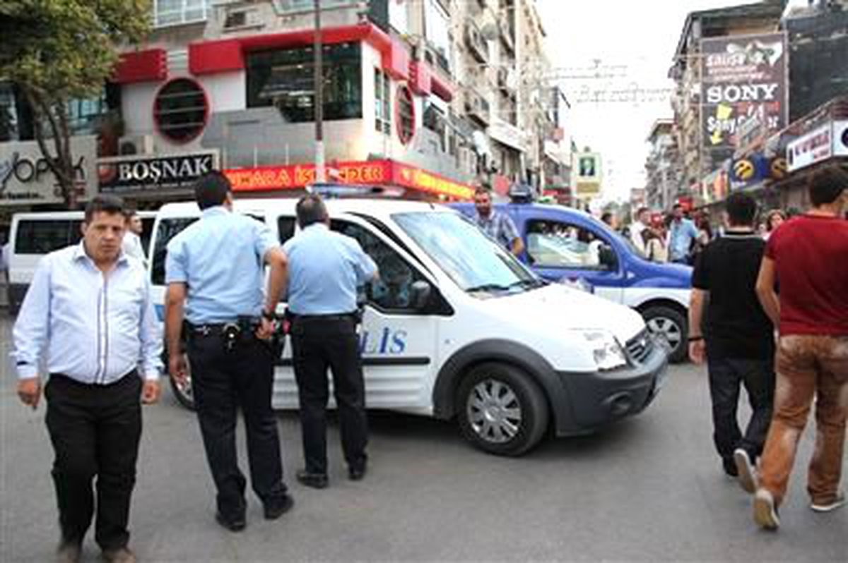 Çark Caddesinde Bayram Hareketliliği