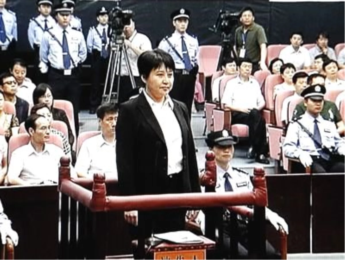 Çin\'de Skandal Davadan İdam Kararı Çıktı
